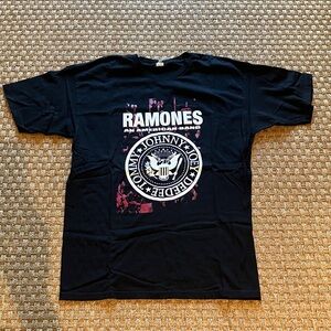 Ramones Black Short Sleeve Tee size L